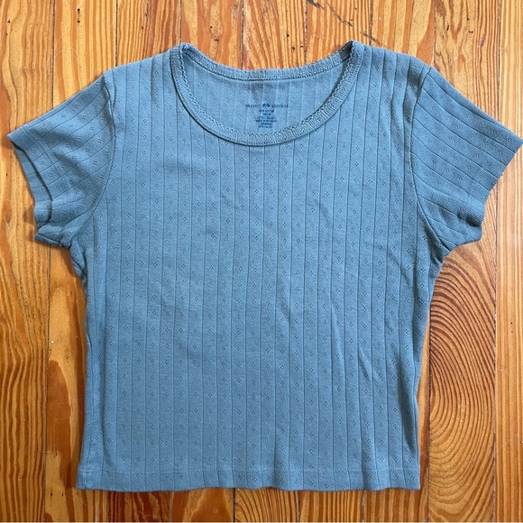 Brandy Melville Ashlyn Pointelle Eyelet Tee Sage Green - Picture 1 of 3